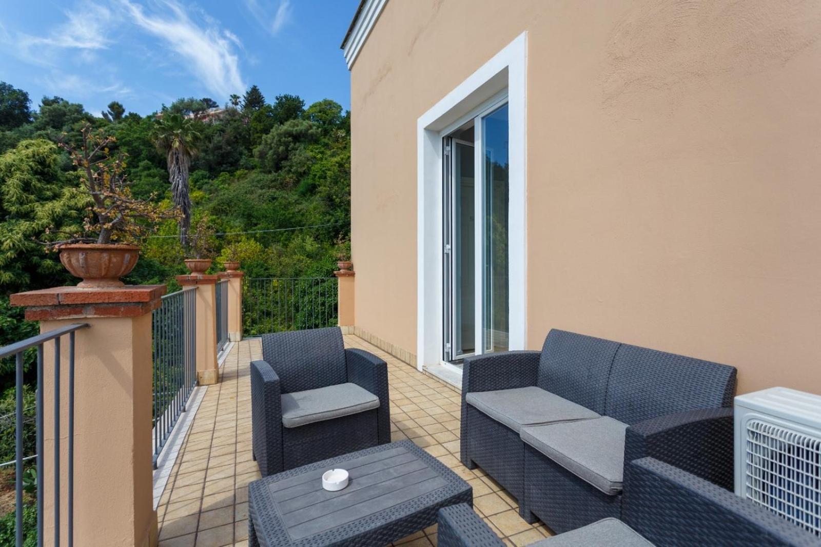 B&B Villa Etelka Aci Castello Buitenkant foto
