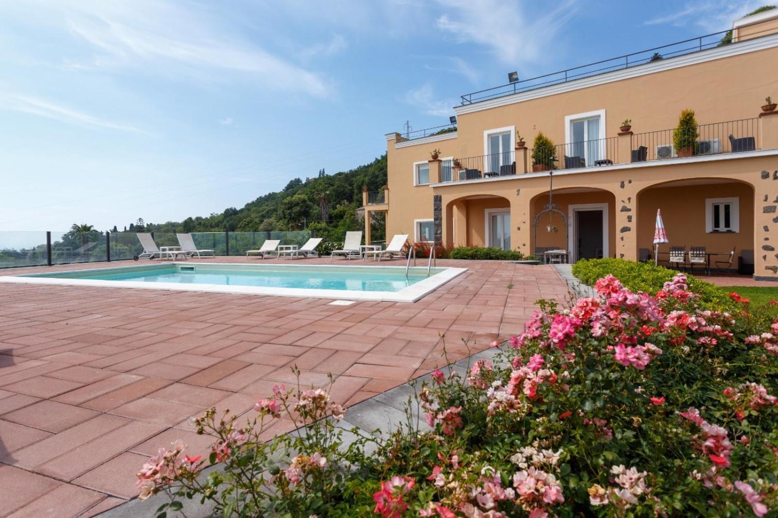 B&B Villa Etelka Aci Castello Buitenkant foto