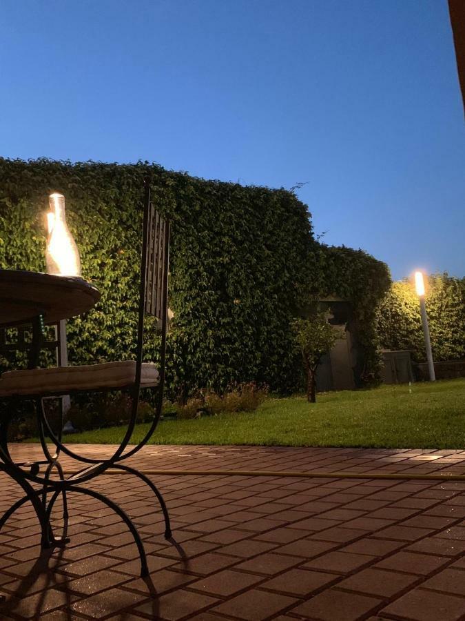 B&B Villa Etelka Aci Castello Buitenkant foto
