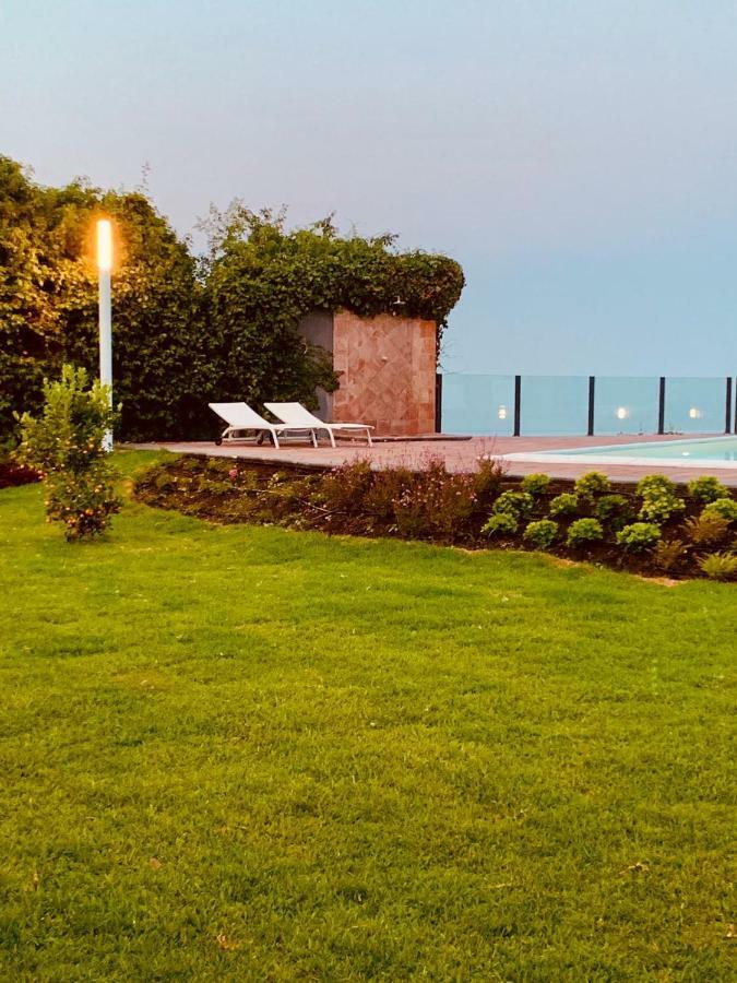 B&B Villa Etelka Aci Castello Buitenkant foto