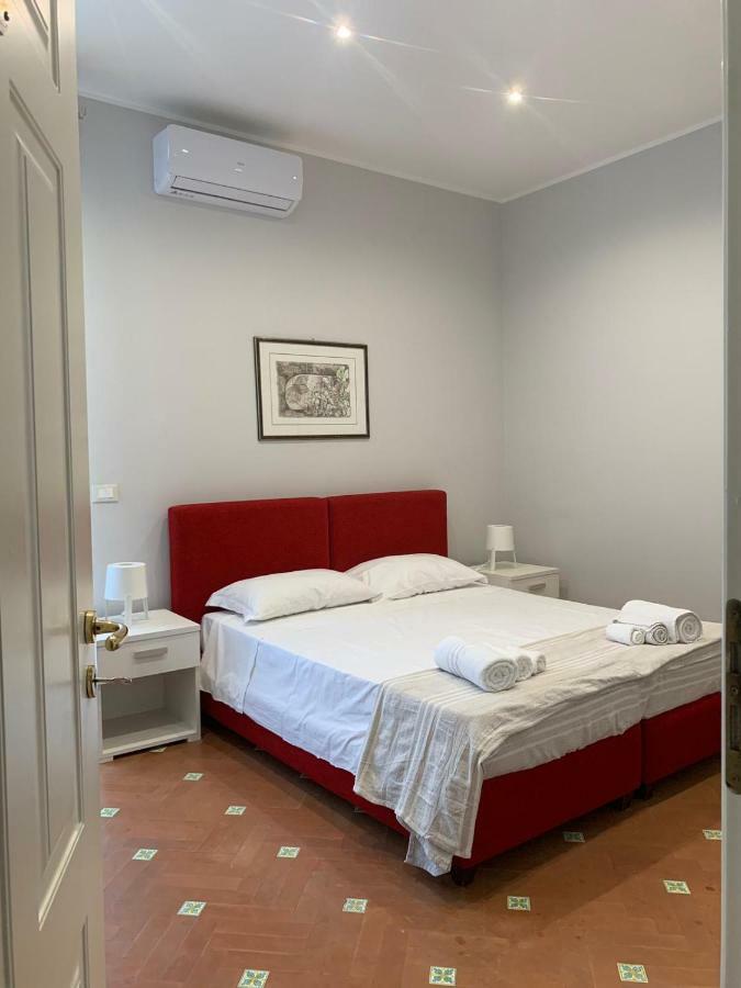 B&B Villa Etelka Aci Castello Buitenkant foto