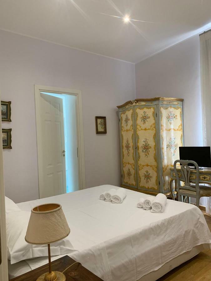 B&B Villa Etelka Aci Castello Buitenkant foto